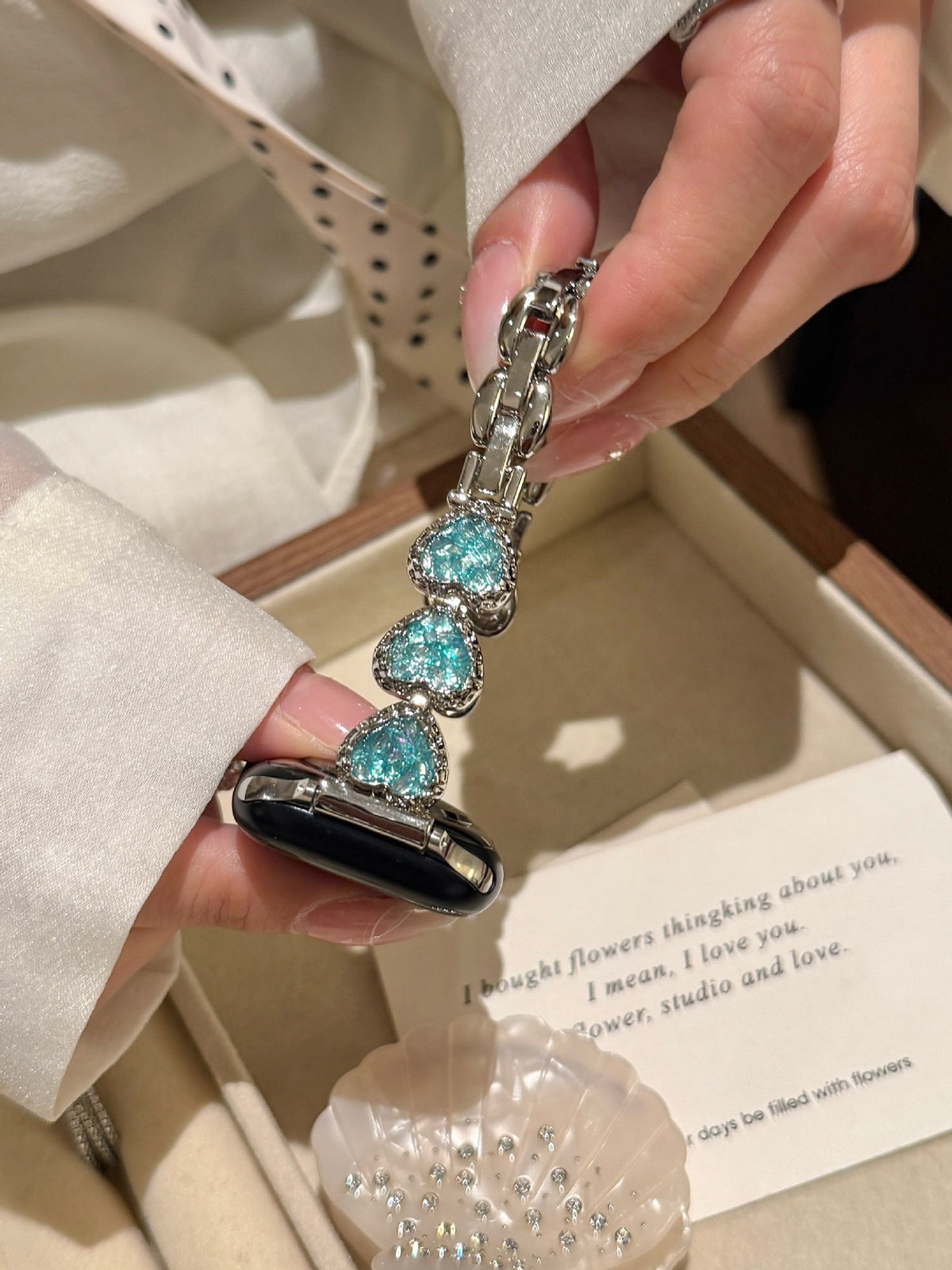 Silver Heart Charm Metal Strap for Apple Watch - Iridescent Pearl Collection (S1-S11, Ultra)