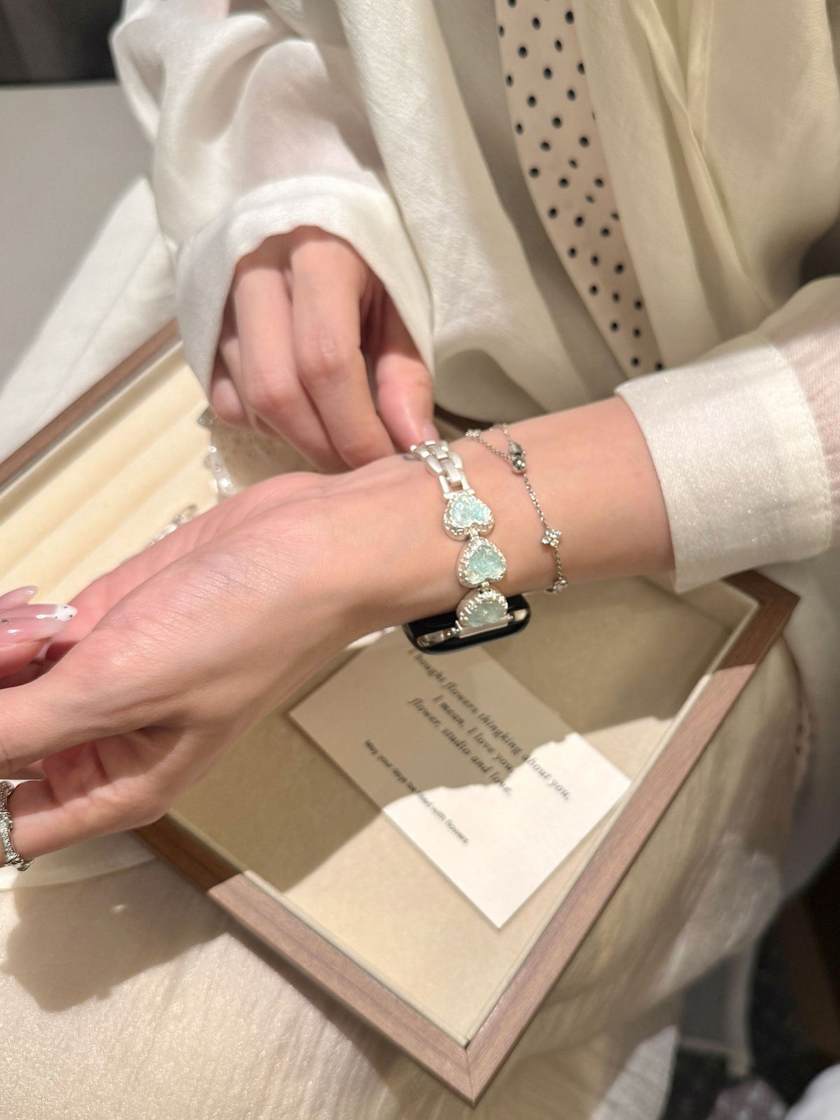 Silver Heart Charm Metal Strap for Apple Watch - Iridescent Pearl Collection (S1-S11, Ultra)